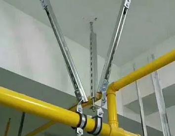 闸阀支撑架的质量要求。价格决定了华龙抗震支撑框架的质量。